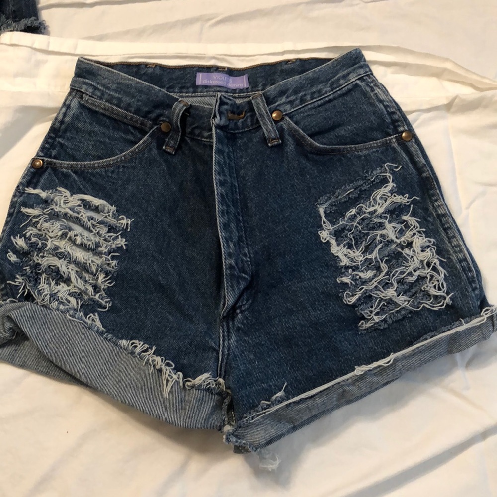 Wrangler brand distressed cutoff shorts